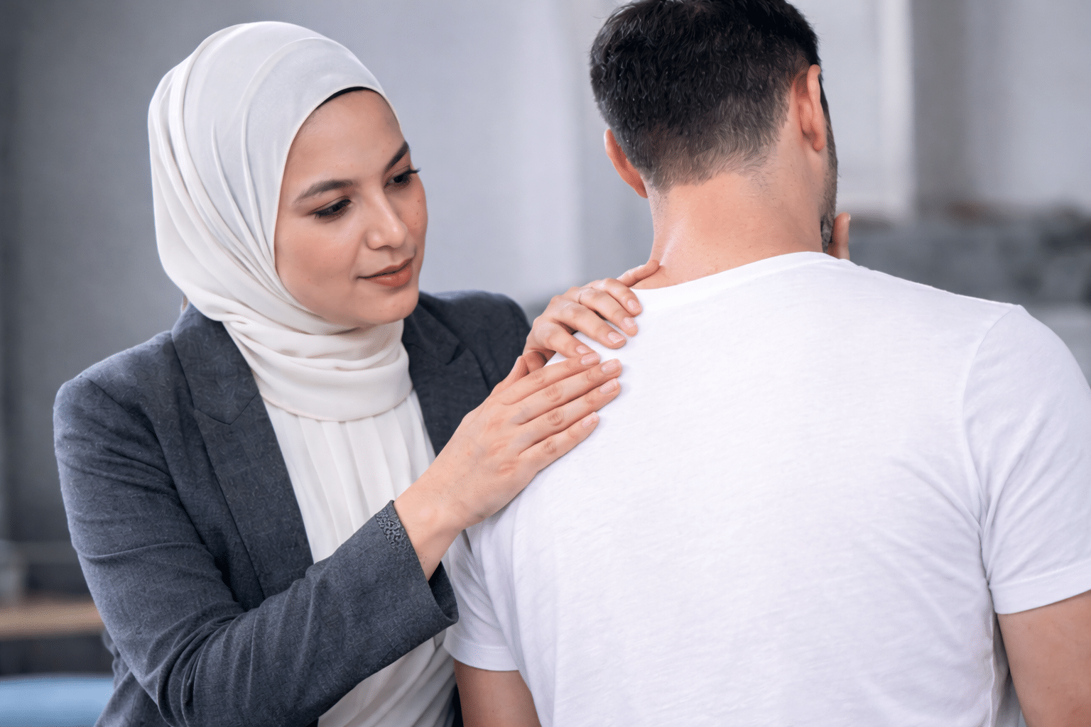 Common Causes of Back Pain and How Physiotherapy Helps